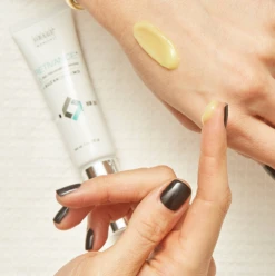 Suzan Obagi Retivance Skin Rejuvenating Complex 1 Fl Oz -Skin Central suzan obagi retivance texture 23803.1646953040